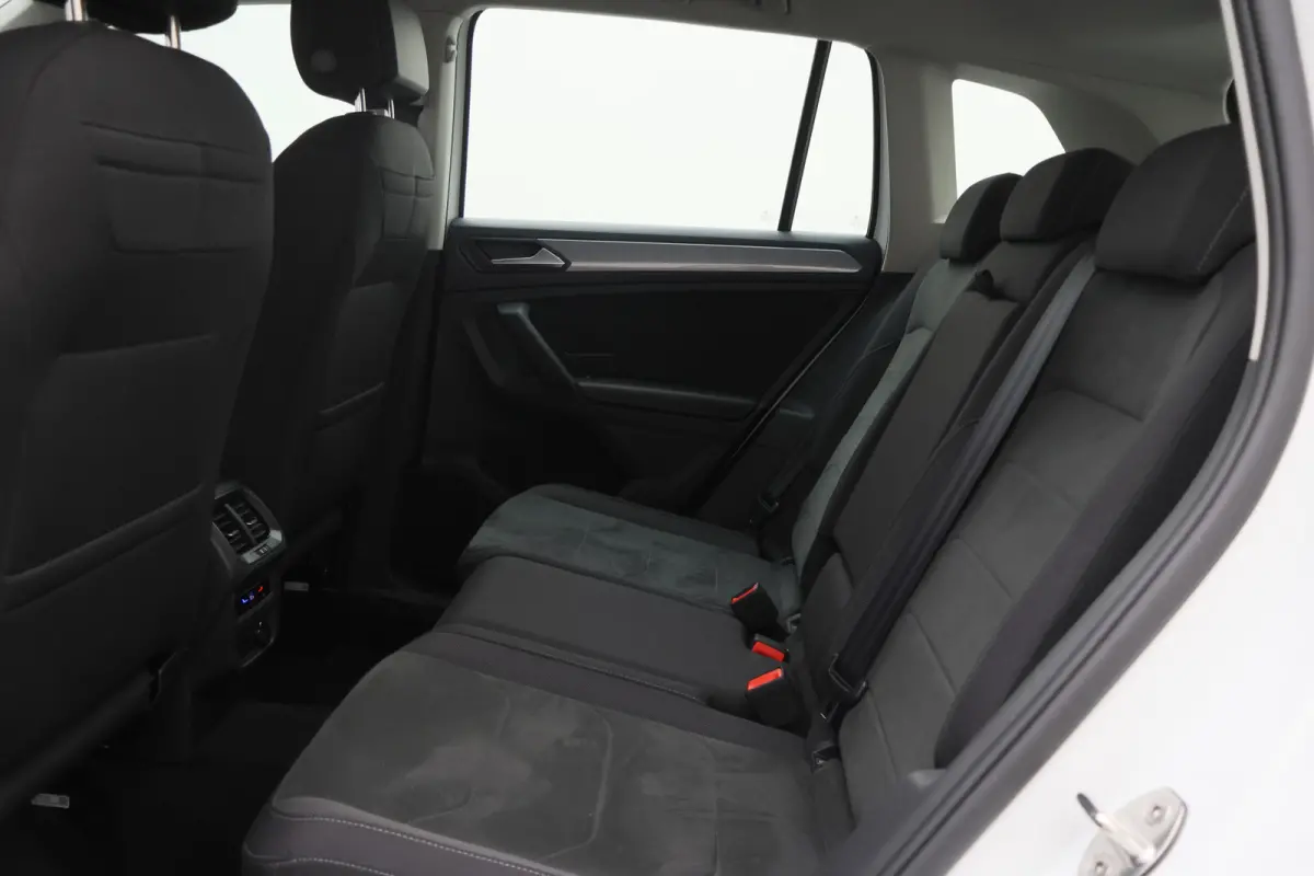 1.4 TSI DSG Plug-in Hybrid Life Virtual Cockpit, ACC, Camera, Apple CarPlay, PDC, Stoelverwarming, 17”