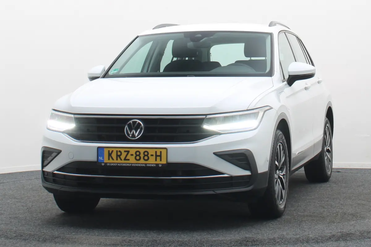 1.4 TSI DSG Plug-in Hybrid Life Virtual Cockpit, ACC, Camera, Apple CarPlay, PDC, Stoelverwarming, 17”