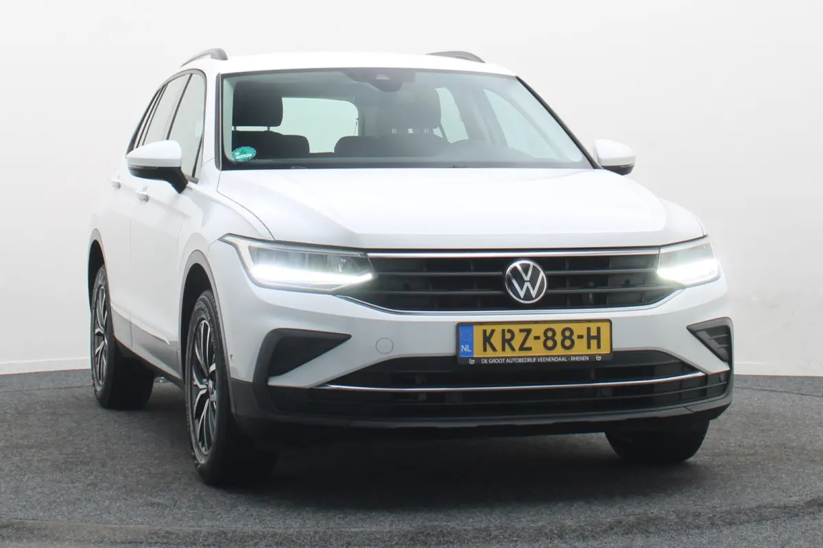 1.4 TSI DSG Plug-in Hybrid Life Virtual Cockpit, ACC, Camera, Apple CarPlay, PDC, Stoelverwarming, 17”