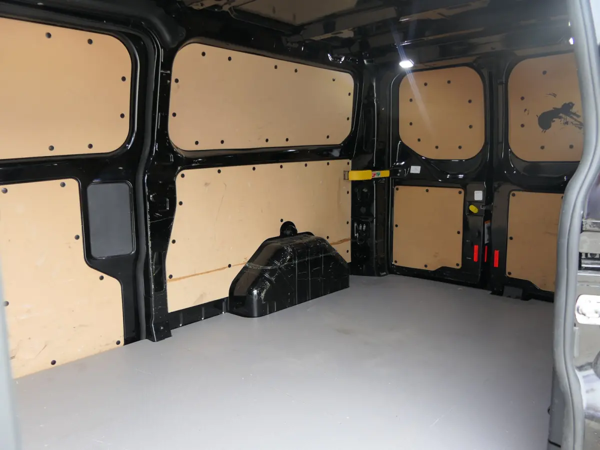 320 2.0 TDCI 185pk Automaat L2H1 Sport | Camera | BLIS | Navigatie | Bijrijdersbank | Trekhaak | CarPlay/Android Auto