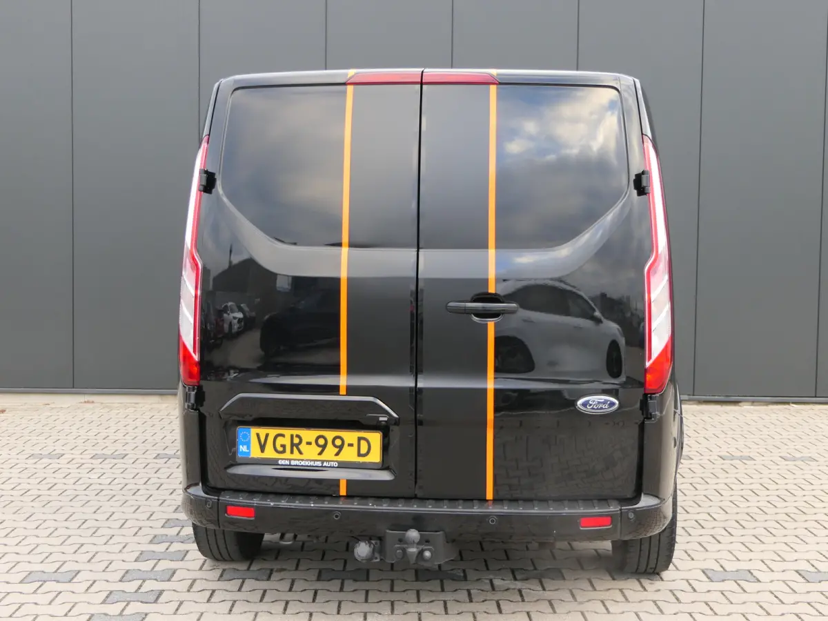 320 2.0 TDCI 185pk Automaat L2H1 Sport | Camera | BLIS | Navigatie | Bijrijdersbank | Trekhaak | CarPlay/Android Auto