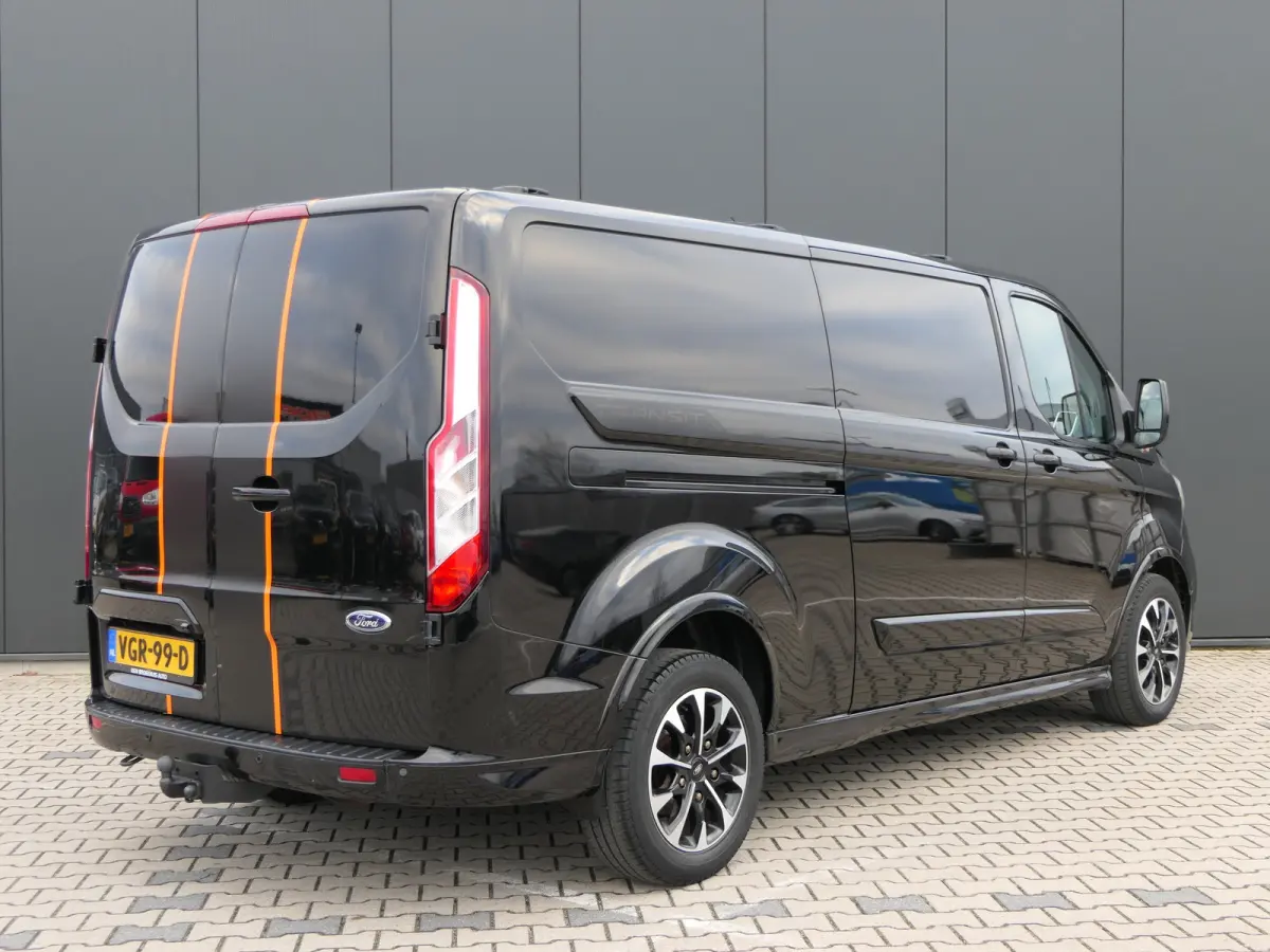 320 2.0 TDCI 185pk Automaat L2H1 Sport | Camera | BLIS | Navigatie | Bijrijdersbank | Trekhaak | CarPlay/Android Auto