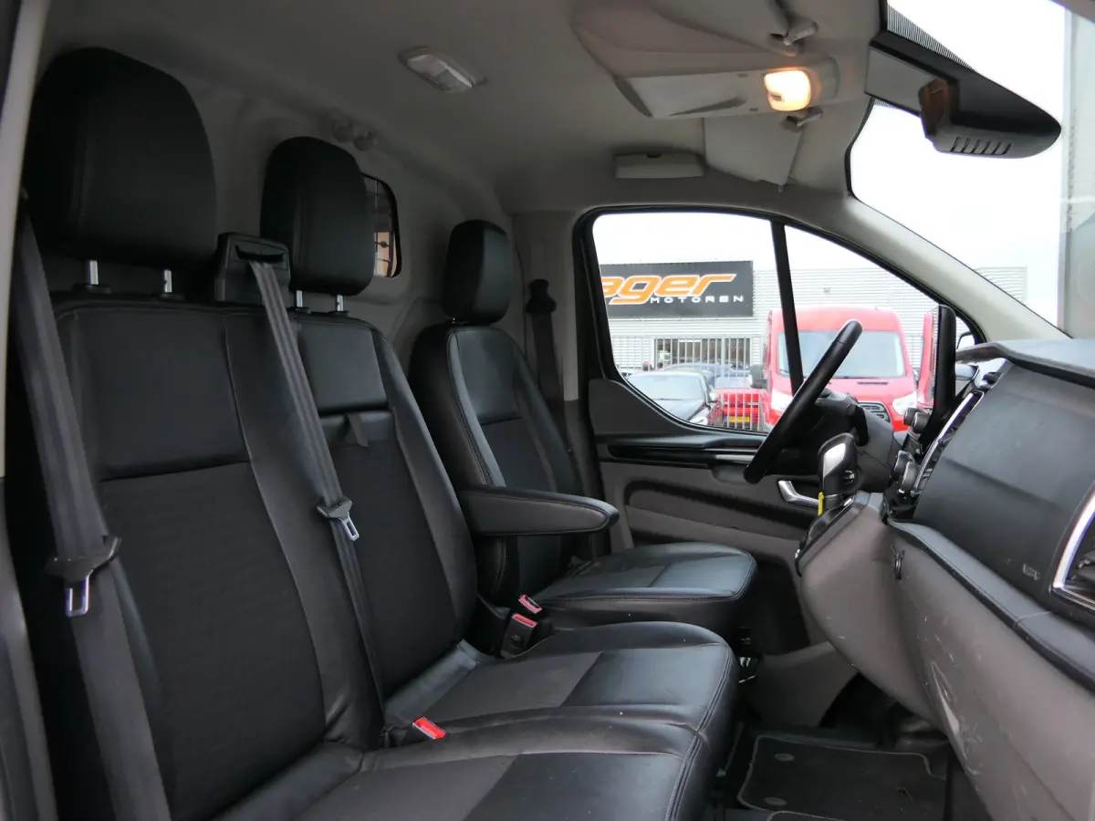 320 2.0 TDCI 185pk Automaat L2H1 Sport | Camera | BLIS | Navigatie | Bijrijdersbank | Trekhaak | CarPlay/Android Auto