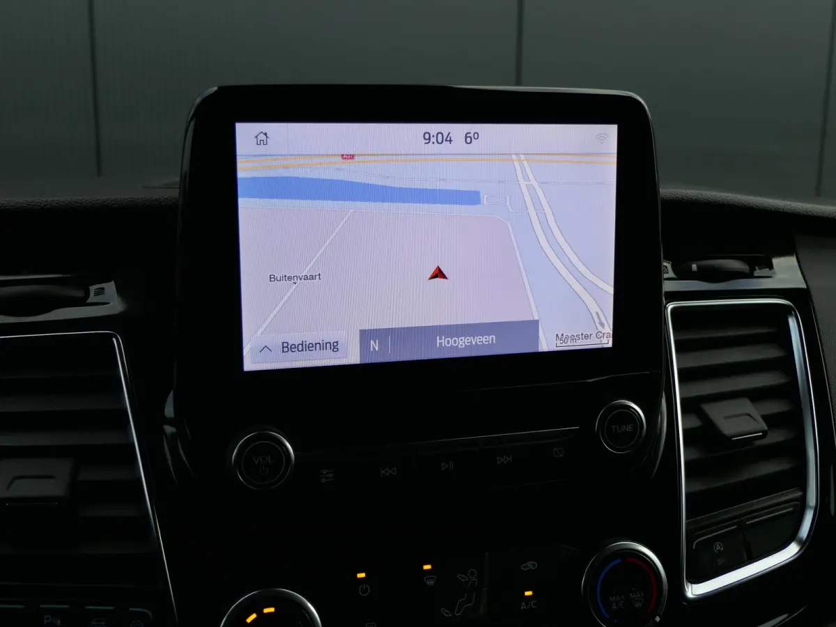 320 2.0 TDCI 185pk Automaat L2H1 Sport | Camera | BLIS | Navigatie | Bijrijdersbank | Trekhaak | CarPlay/Android Auto
