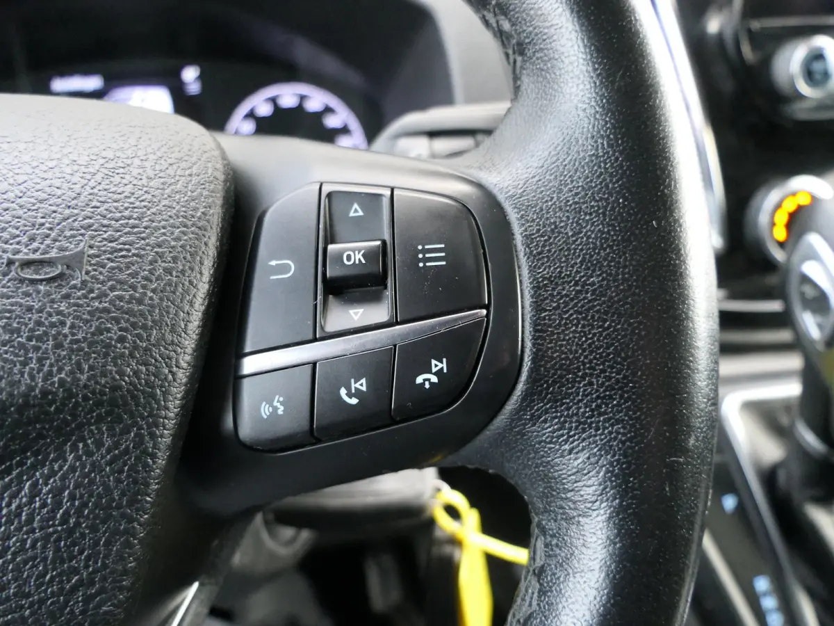 320 2.0 TDCI 185pk Automaat L2H1 Sport | Camera | BLIS | Navigatie | Bijrijdersbank | Trekhaak | CarPlay/Android Auto