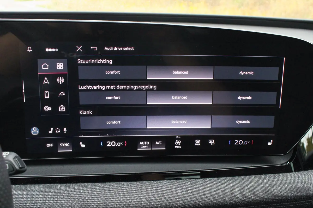 Performance 306pk S-Line Edition 100 kWh | Luchtvering | Rondomzicht Camera | 21" LMV | Stuurverwarming