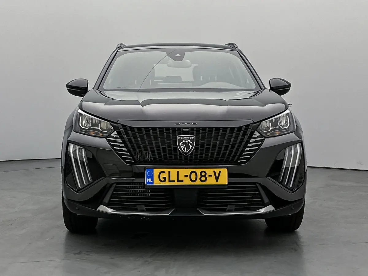 SUV Allure 130 pk Automaat | Navigatie via Apple Carplay/Android Auto | Achteruitrijcamera | Parkeersensoren Voor en Achter | Voorstoelen Verwarmd | Dodehoek Detectie | Adaptieve Cruise Cont