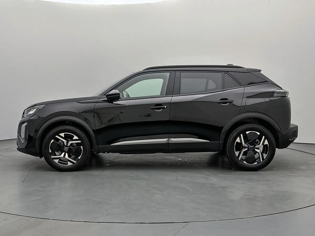 SUV Allure 130 pk Automaat | Navigatie via Apple Carplay/Android Auto | Achteruitrijcamera | Parkeersensoren Voor en Achter | Voorstoelen Verwarmd | Dodehoek Detectie | Adaptieve Cruise Cont