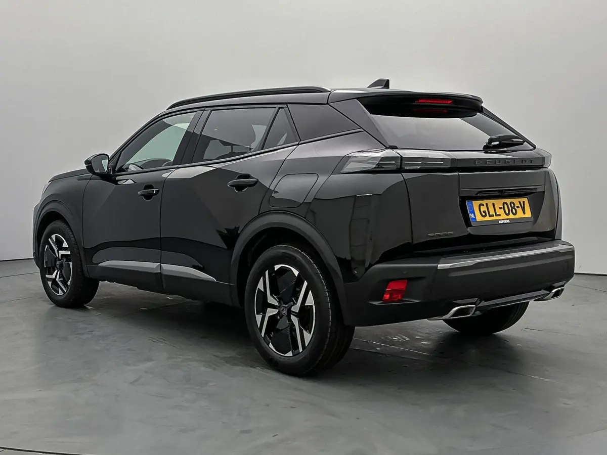 SUV Allure 130 pk Automaat | Navigatie via Apple Carplay/Android Auto | Achteruitrijcamera | Parkeersensoren Voor en Achter | Voorstoelen Verwarmd | Dodehoek Detectie | Adaptieve Cruise Cont