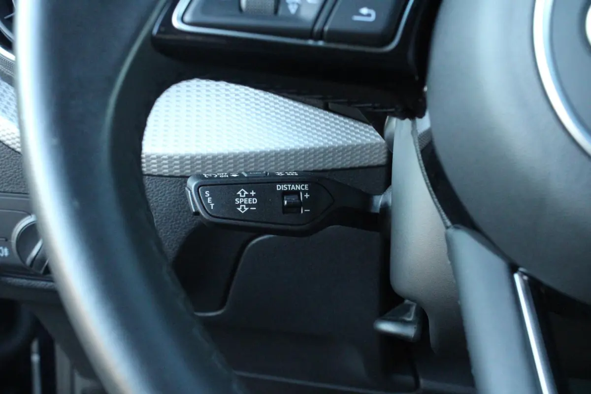 30 TFSI 110pk Pro Line | Adaptieve cruise control | Carplay | Hold assist | Draadloos telefoonlader | DAB | 2-zone airco