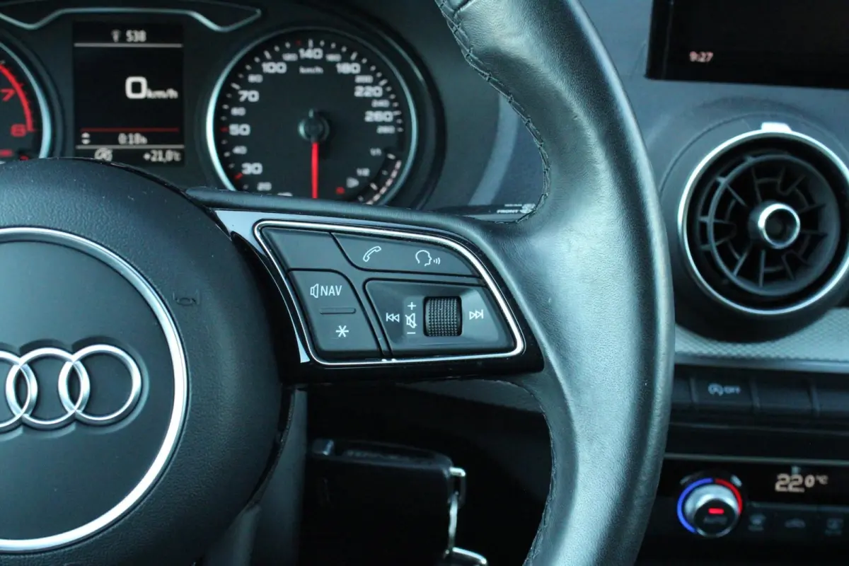 30 TFSI 110pk Pro Line | Adaptieve cruise control | Carplay | Hold assist | Draadloos telefoonlader | DAB | 2-zone airco