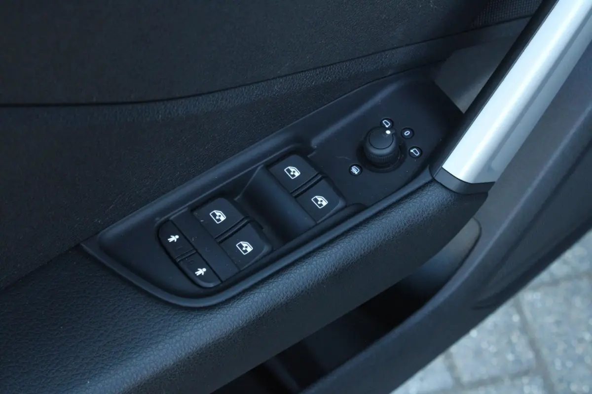 30 TFSI 110pk Pro Line | Adaptieve cruise control | Carplay | Hold assist | Draadloos telefoonlader | DAB | 2-zone airco