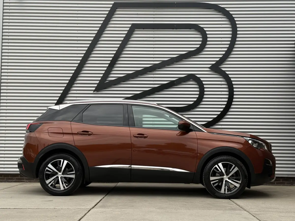 1.2 PureTech Crossway 1e Eigenaar|Navi|Trekhaak|D-riem vv in 2024|i-Cockpit|Camera|Carplay|Clima|Cruise|Elektr. Achterklep|APK tot 07-2027