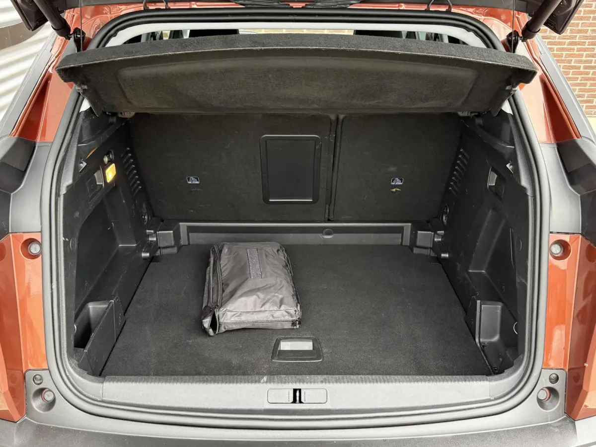 1.2 PureTech Crossway 1e Eigenaar|Navi|Trekhaak|D-riem vv in 2024|i-Cockpit|Camera|Carplay|Clima|Cruise|Elektr. Achterklep|APK tot 07-2027
