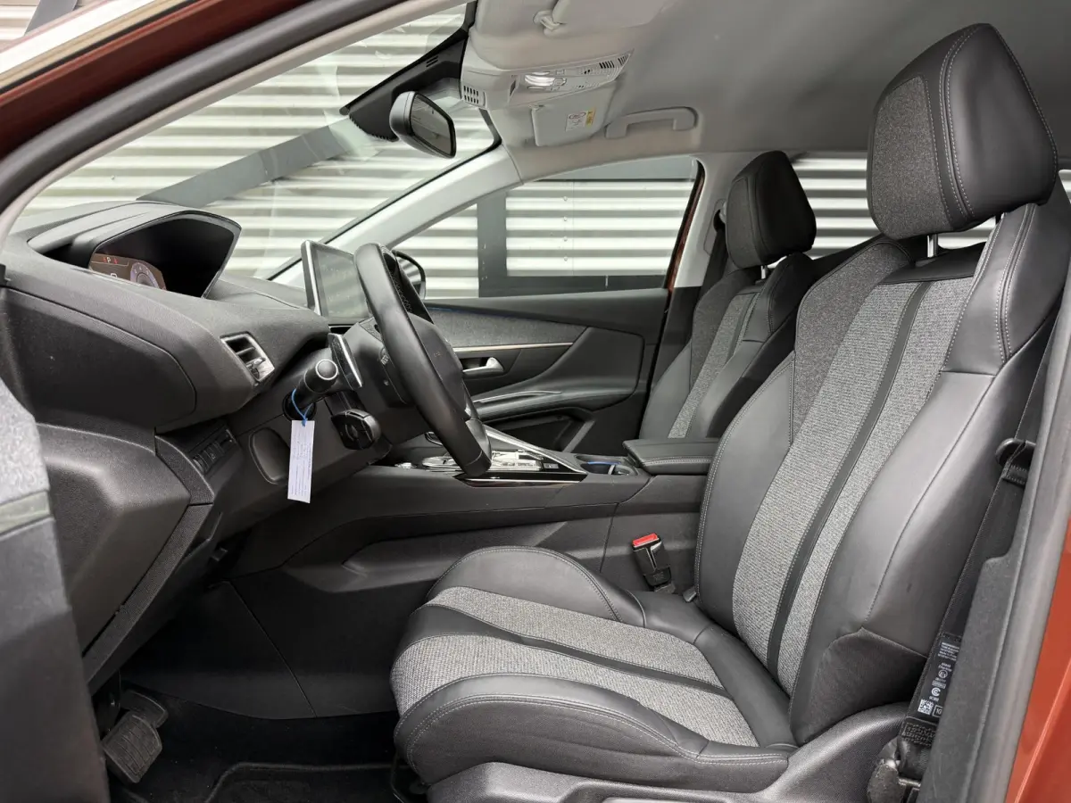 1.2 PureTech Crossway 1e Eigenaar|Navi|Trekhaak|D-riem vv in 2024|i-Cockpit|Camera|Carplay|Clima|Cruise|Elektr. Achterklep|APK tot 07-2027