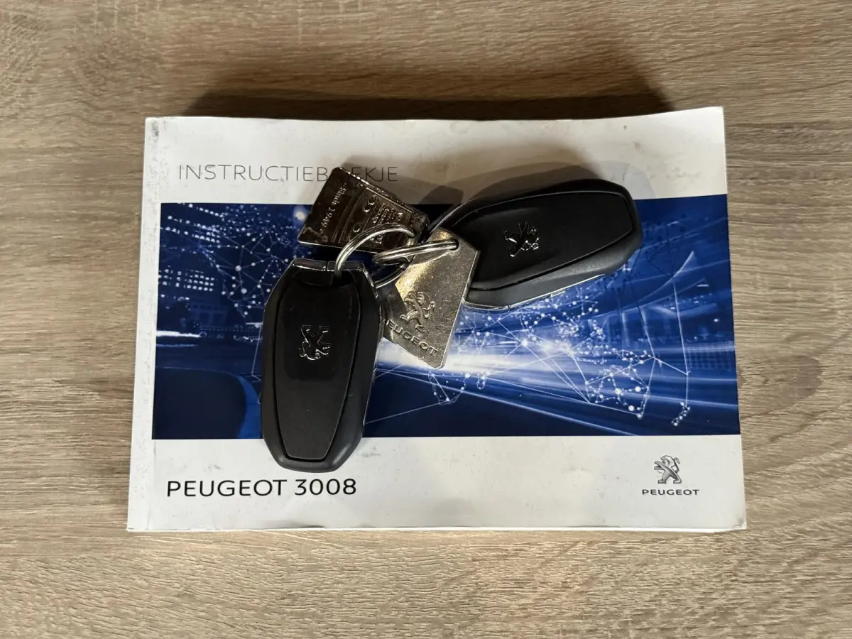 1.2 PureTech Crossway 1e Eigenaar|Navi|Trekhaak|D-riem vv in 2024|i-Cockpit|Camera|Carplay|Clima|Cruise|Elektr. Achterklep|APK tot 07-2027
