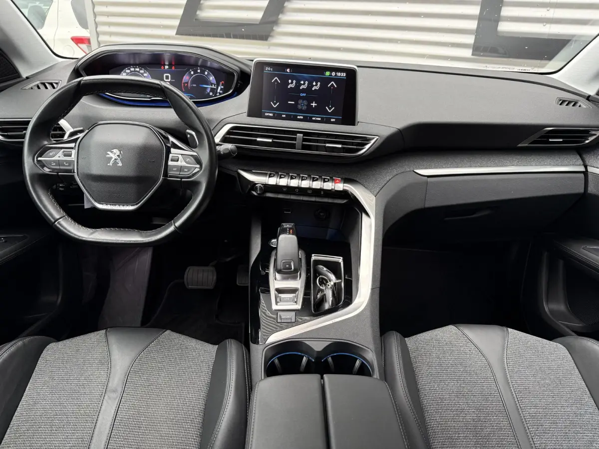 1.2 PureTech Crossway 1e Eigenaar|Navi|Trekhaak|D-riem vv in 2024|i-Cockpit|Camera|Carplay|Clima|Cruise|Elektr. Achterklep|APK tot 07-2027