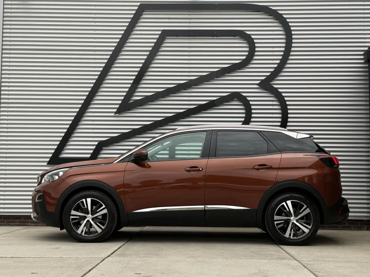 1.2 PureTech Crossway 1e Eigenaar|Navi|Trekhaak|D-riem vv in 2024|i-Cockpit|Camera|Carplay|Clima|Cruise|Elektr. Achterklep|APK tot 07-2027