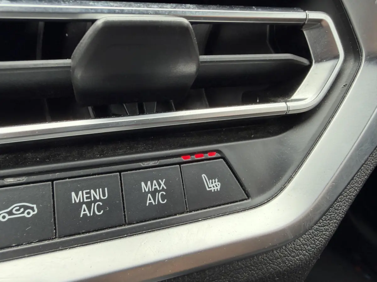 320d High Executive M-Sport | Navigatie | DAB | Parkeersensoren | Elektrische Achterklep |