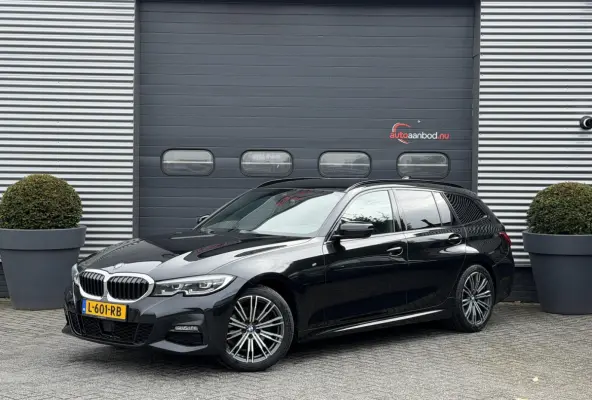 320d High Executive M-Sport | Navigatie | DAB | Parkeersensoren | Elektrische Achterklep |