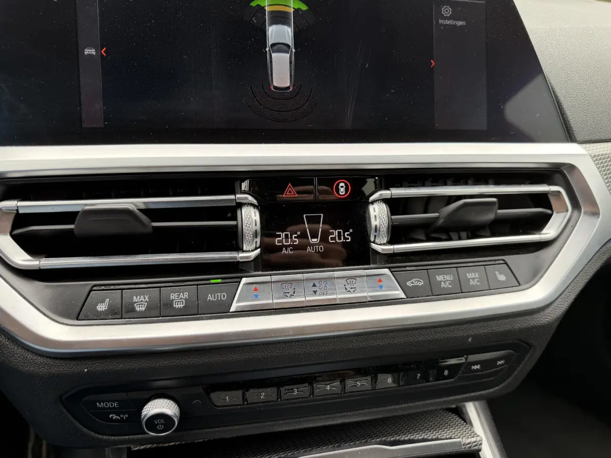 320d High Executive M-Sport | Navigatie | DAB | Parkeersensoren | Elektrische Achterklep |