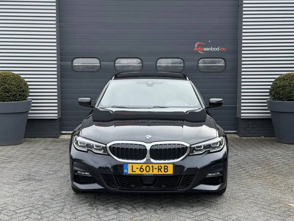 320d High Executive M-Sport | Navigatie | DAB | Parkeersensoren | Elektrische Achterklep |