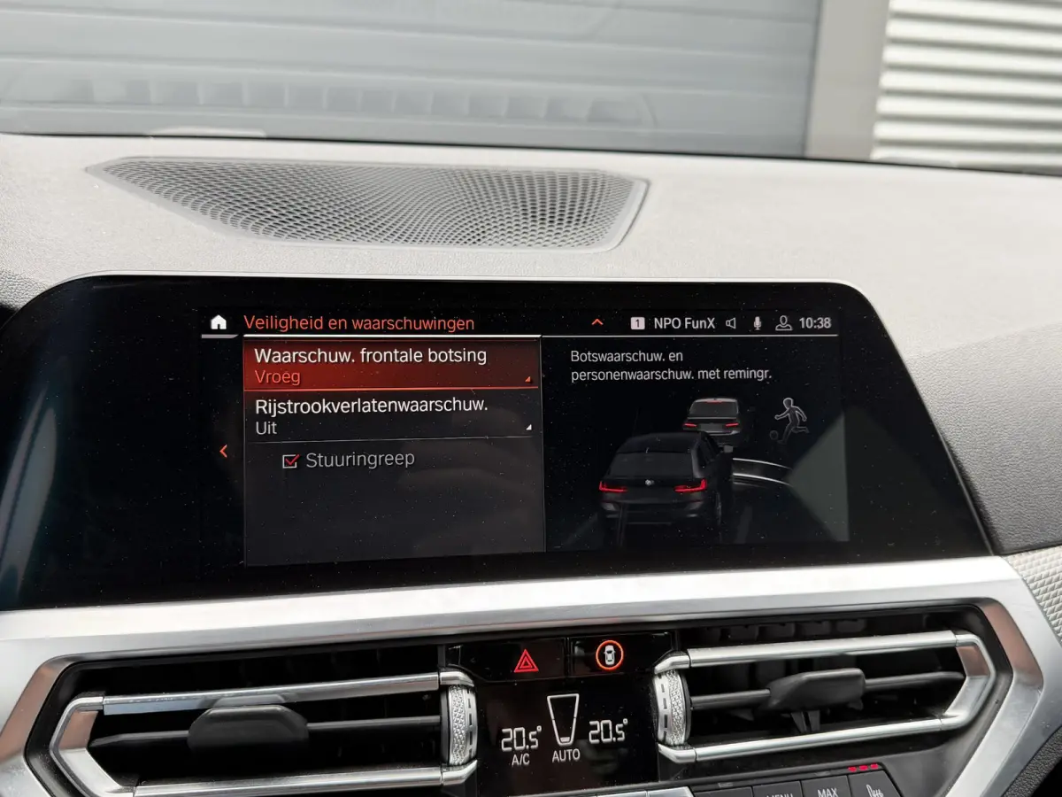 320d High Executive M-Sport | Navigatie | DAB | Parkeersensoren | Elektrische Achterklep |