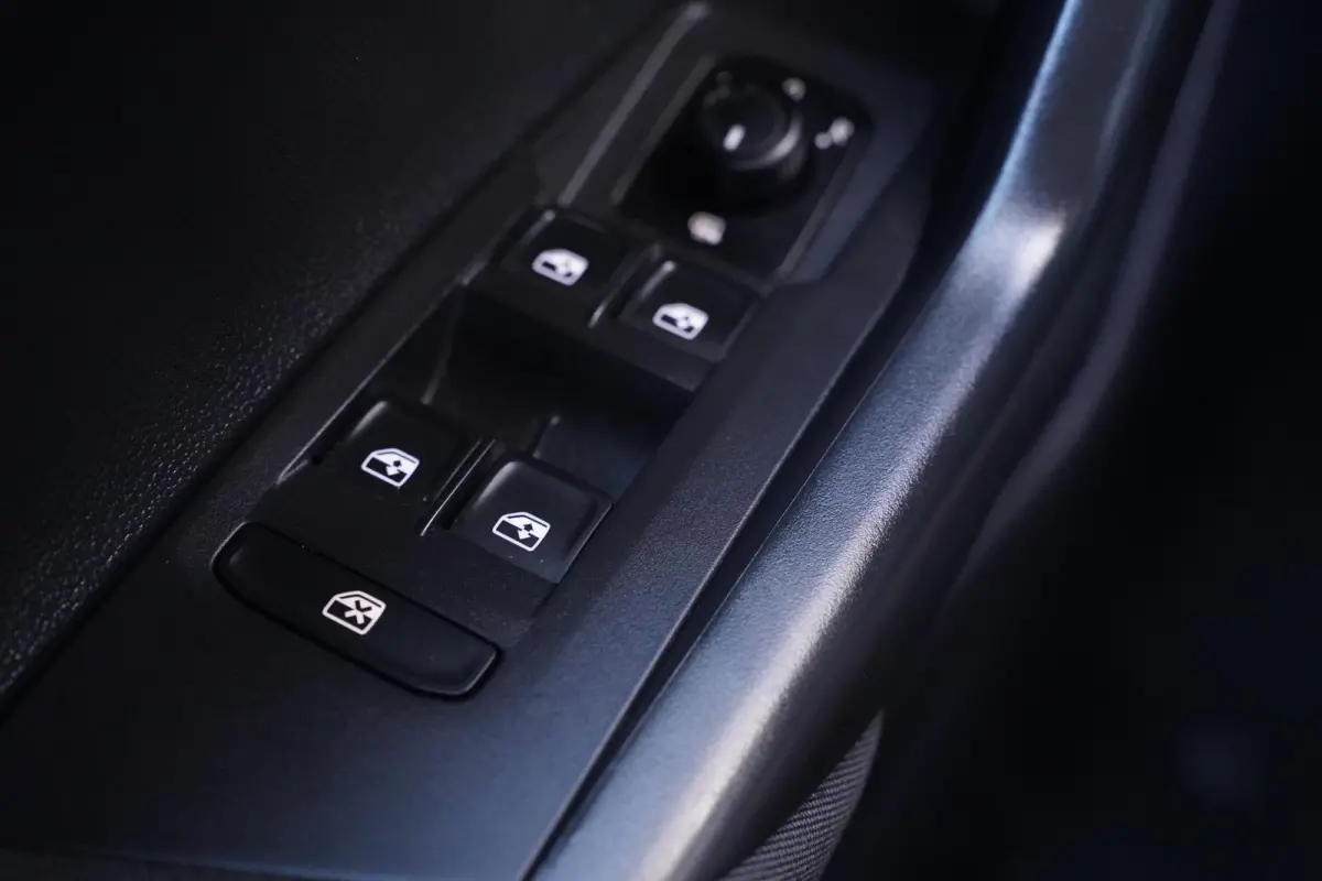 1.0 MPI Polo Airco Cruise Regensensor Licht en zicht pakket