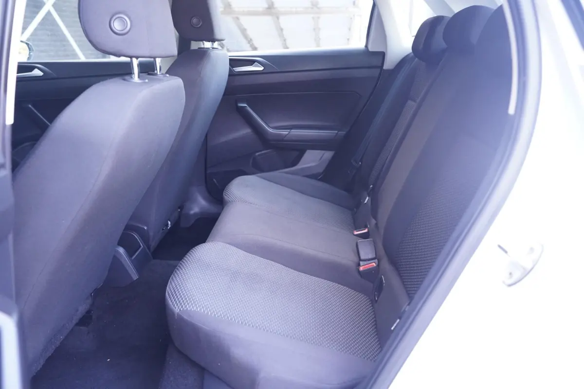 1.0 MPI Polo Airco Cruise Regensensor Licht en zicht pakket