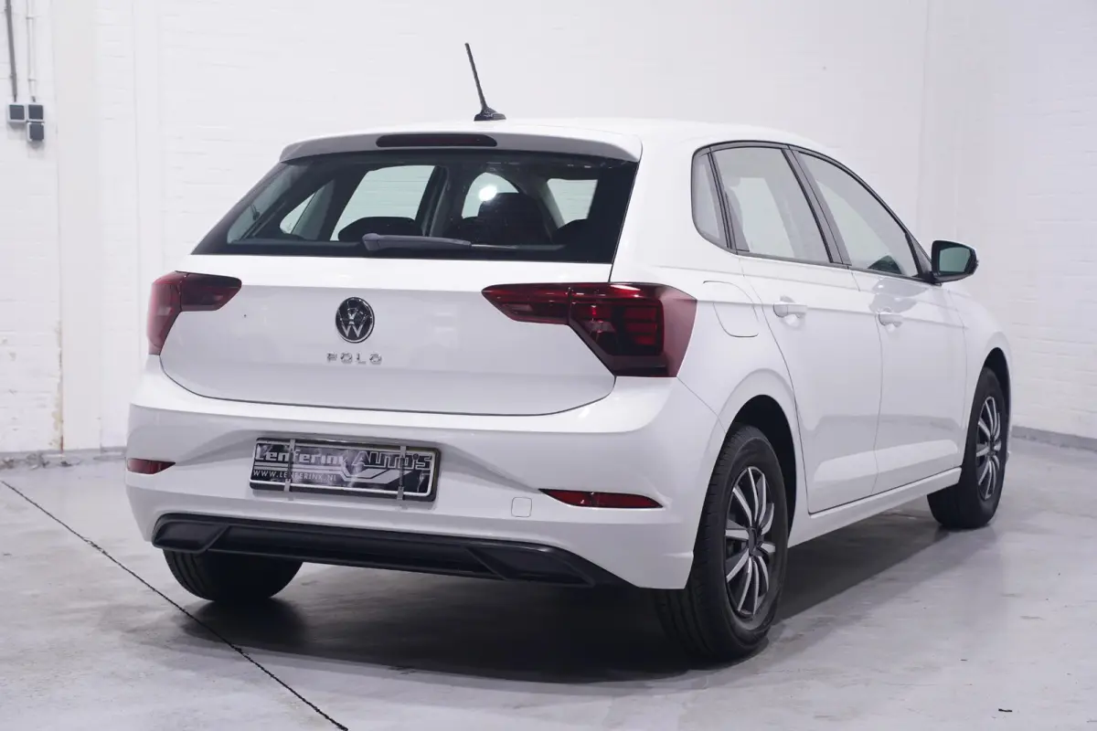 1.0 MPI Polo Airco Cruise Regensensor Licht en zicht pakket