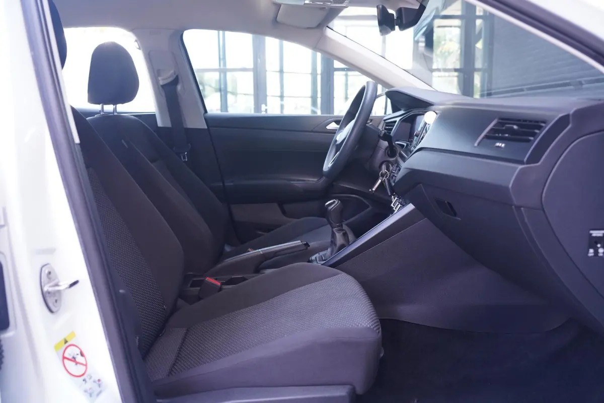 1.0 MPI Polo Airco Cruise Regensensor Licht en zicht pakket