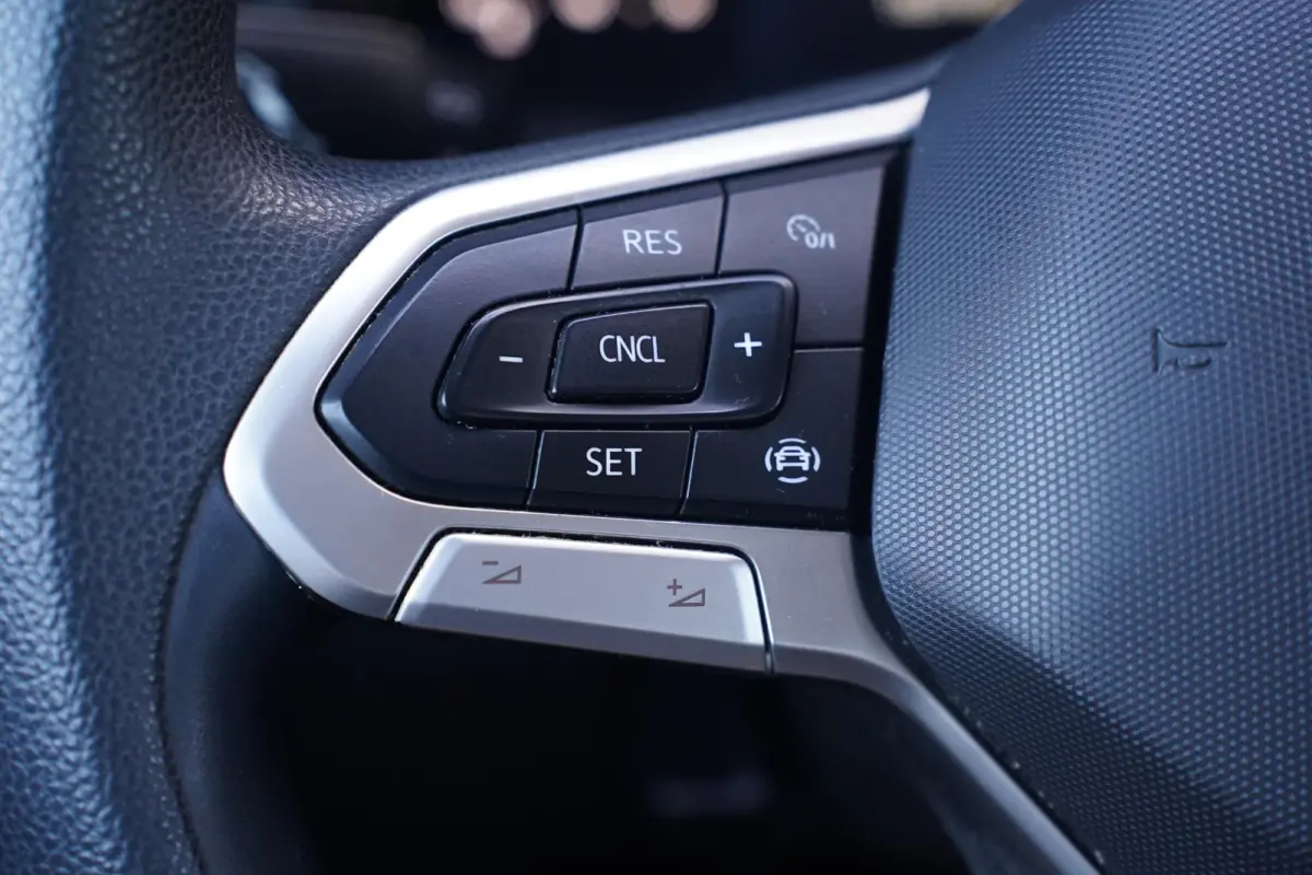 1.0 MPI Polo Airco Cruise Regensensor Licht en zicht pakket