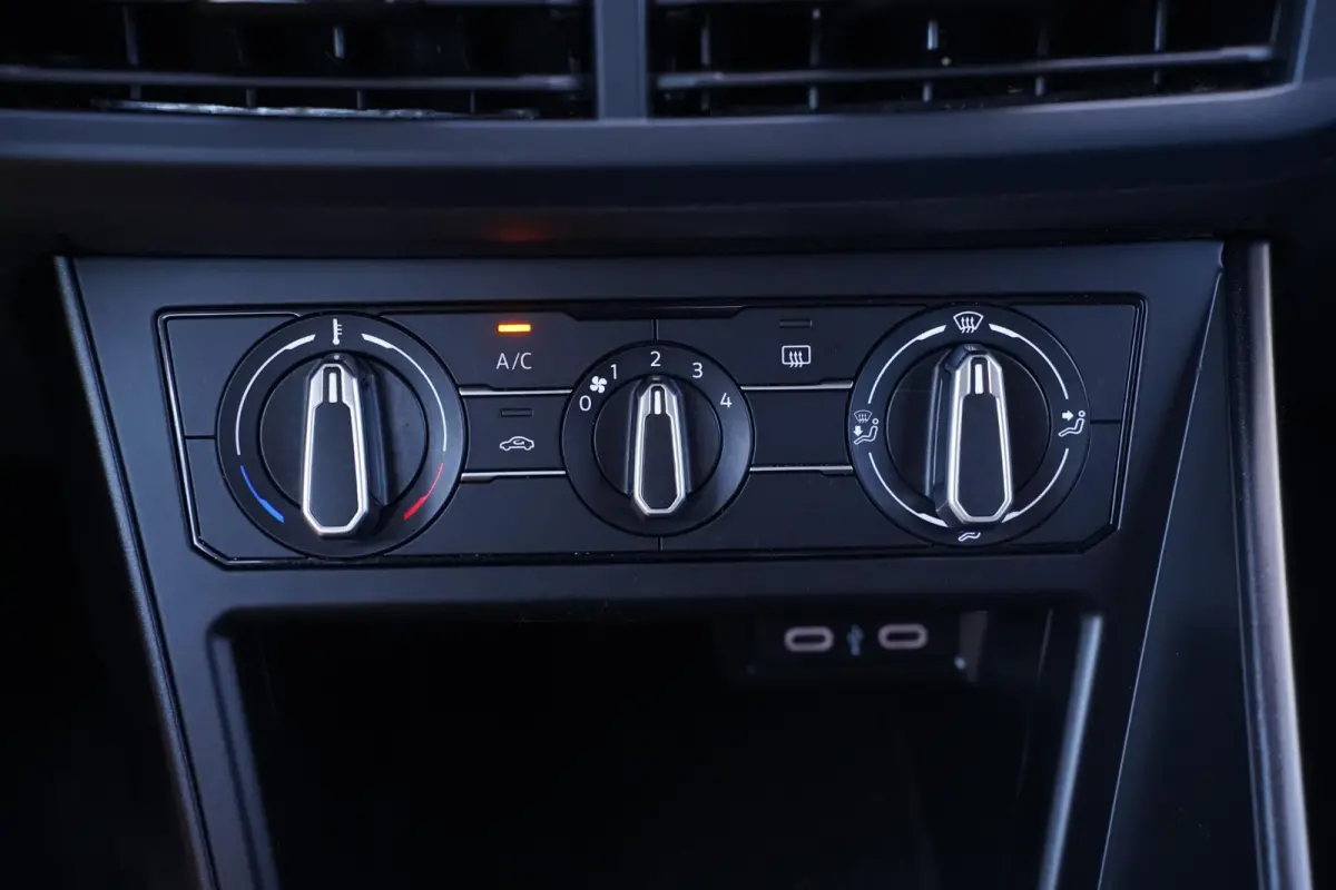 1.0 MPI Polo Airco Cruise Regensensor Licht en zicht pakket