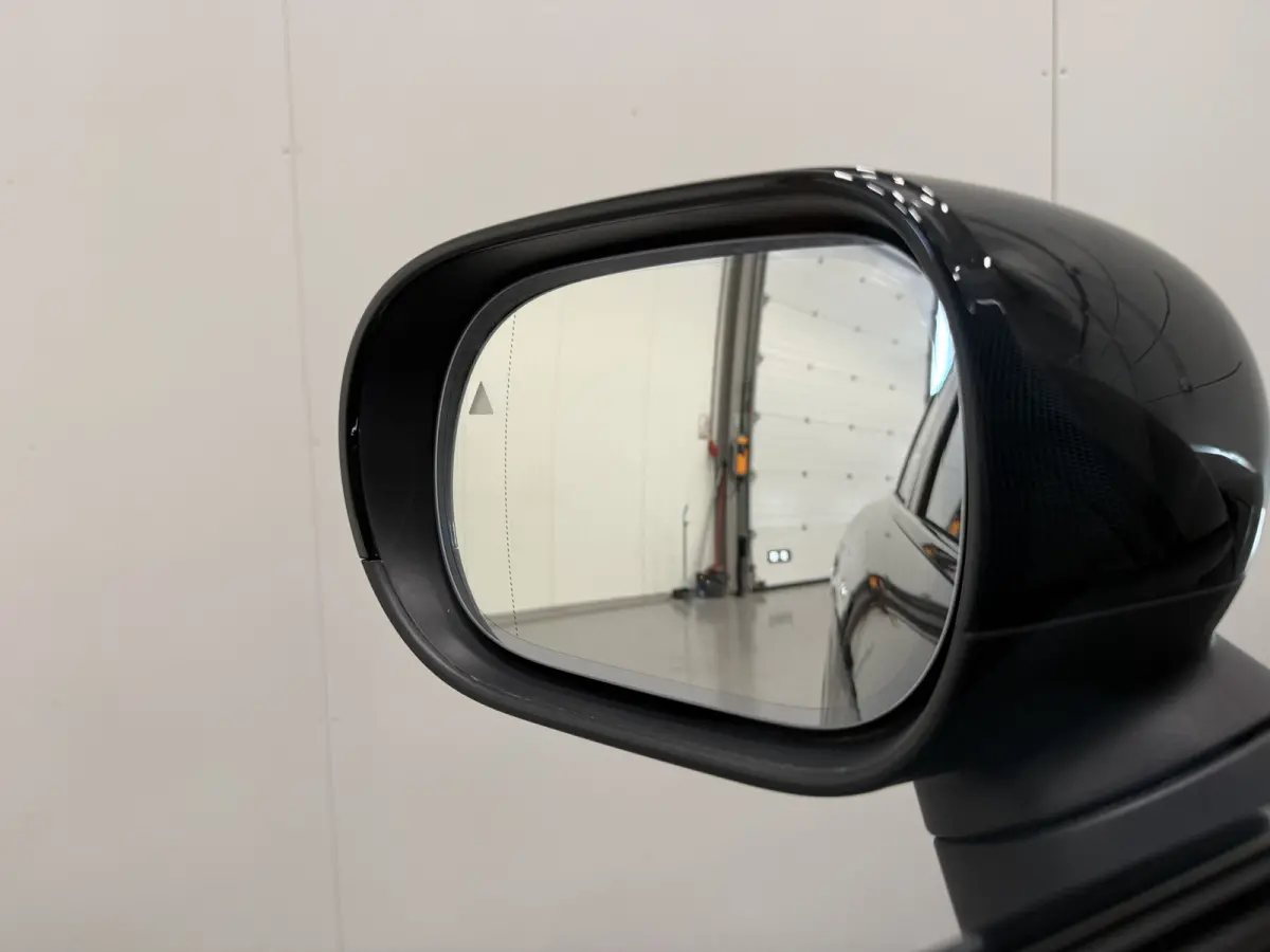 1.5 C JCW LEER PANO/20"/JCW DARK-PETROL LEER SP.STOEL/H&K/STANDKACHEL/HEAD-UP/360CAMERA/OLED-SCHERM/ACC/KEYLESS/DRIVING ASS.PLUS/FABRIEKS-GARANTIE T/M 07-2027