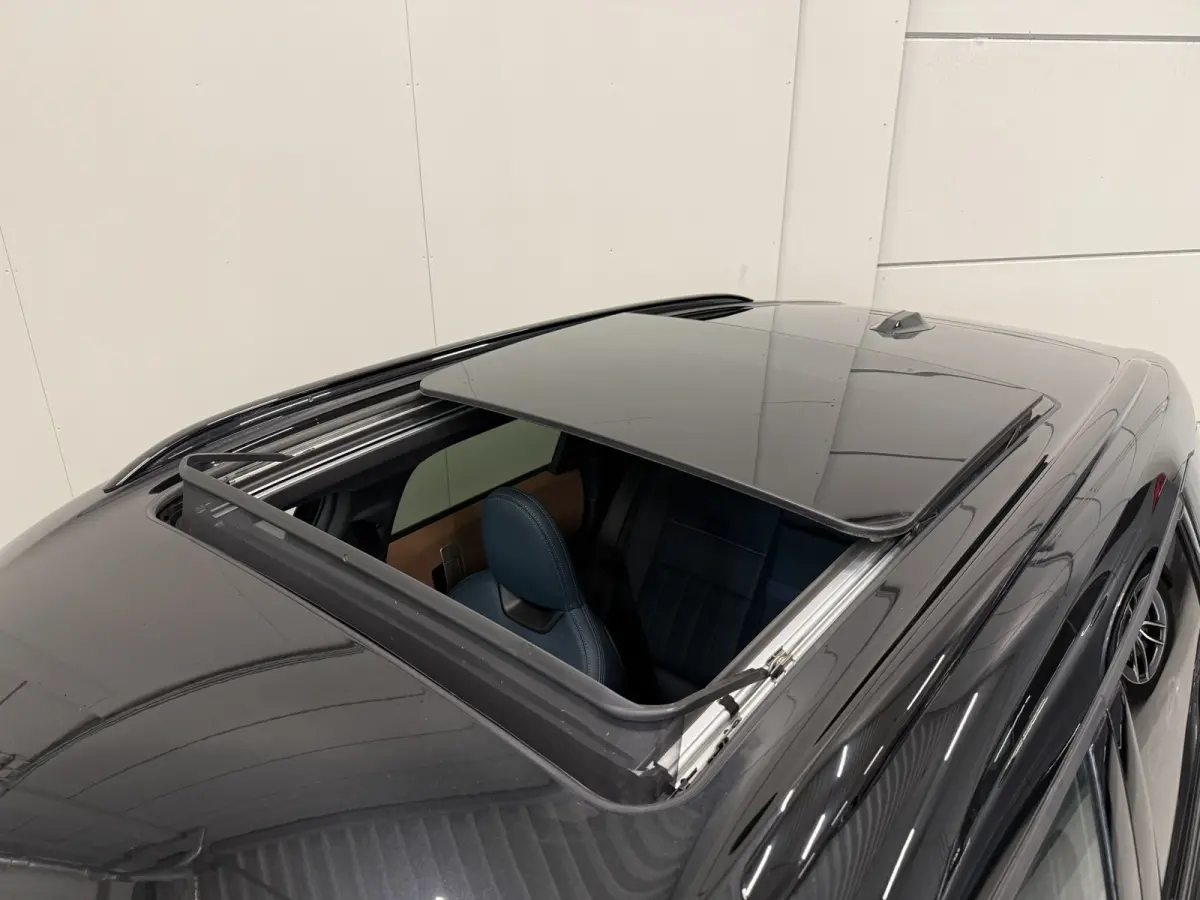 1.5 C JCW LEER PANO/20"/JCW DARK-PETROL LEER SP.STOEL/H&K/STANDKACHEL/HEAD-UP/360CAMERA/OLED-SCHERM/ACC/KEYLESS/DRIVING ASS.PLUS/FABRIEKS-GARANTIE T/M 07-2027