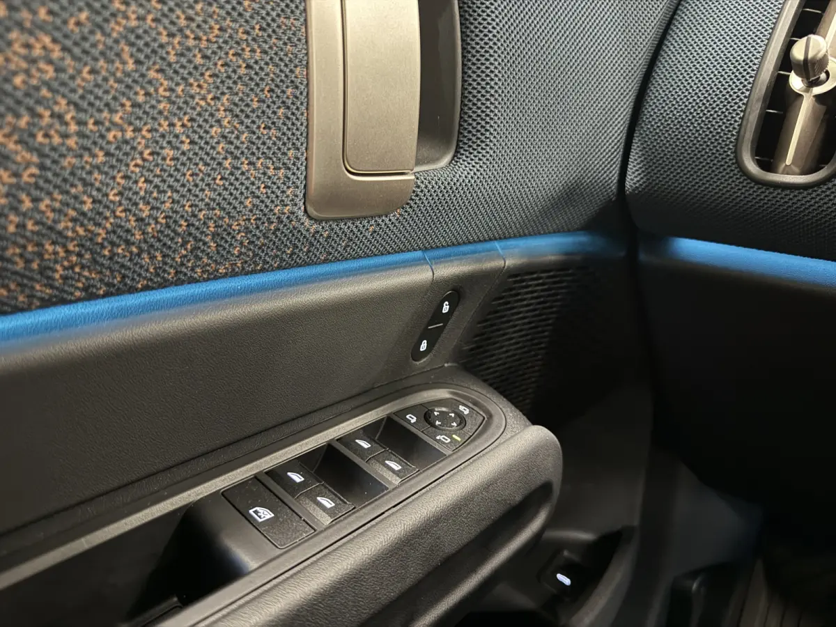 1.5 C JCW LEER PANO/20"/JCW DARK-PETROL LEER SP.STOEL/H&K/STANDKACHEL/HEAD-UP/360CAMERA/OLED-SCHERM/ACC/KEYLESS/DRIVING ASS.PLUS/FABRIEKS-GARANTIE T/M 07-2027