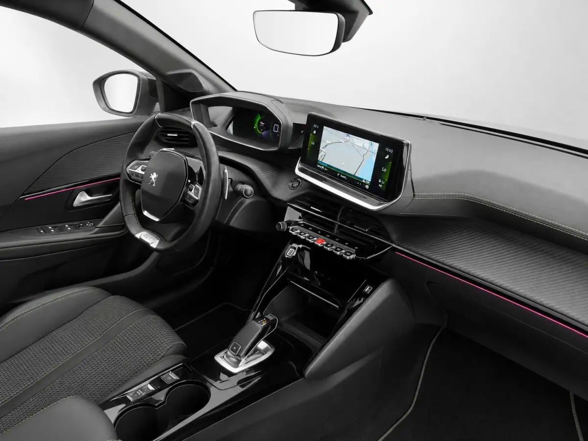 1.2 PureTech GT-line Automaat Navigatie Apple CarPlay Android Auto Parkeerhulp Cruise control Climate control Lichtmetalen velgen