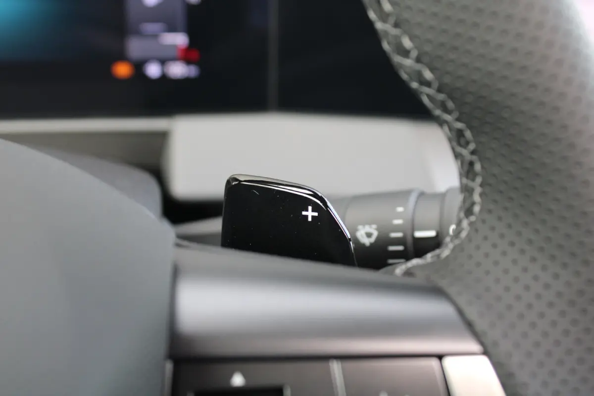 1.6 Turbo Plug In Hybrid Ultimate | Nieuw model | Panorama/schuifdak | Luxe stoelen | Navigatie | Camera | Alcantara |