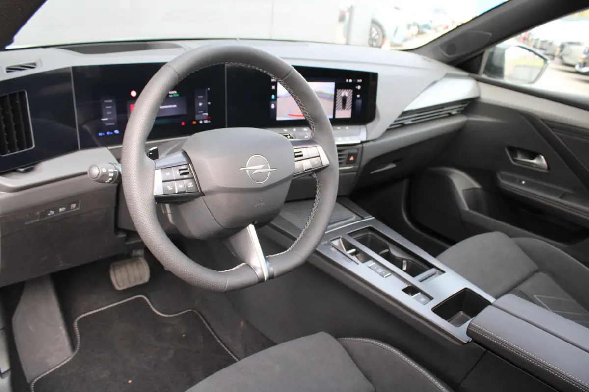 1.6 Turbo Plug In Hybrid Ultimate | Nieuw model | Panorama/schuifdak | Luxe stoelen | Navigatie | Camera | Alcantara |