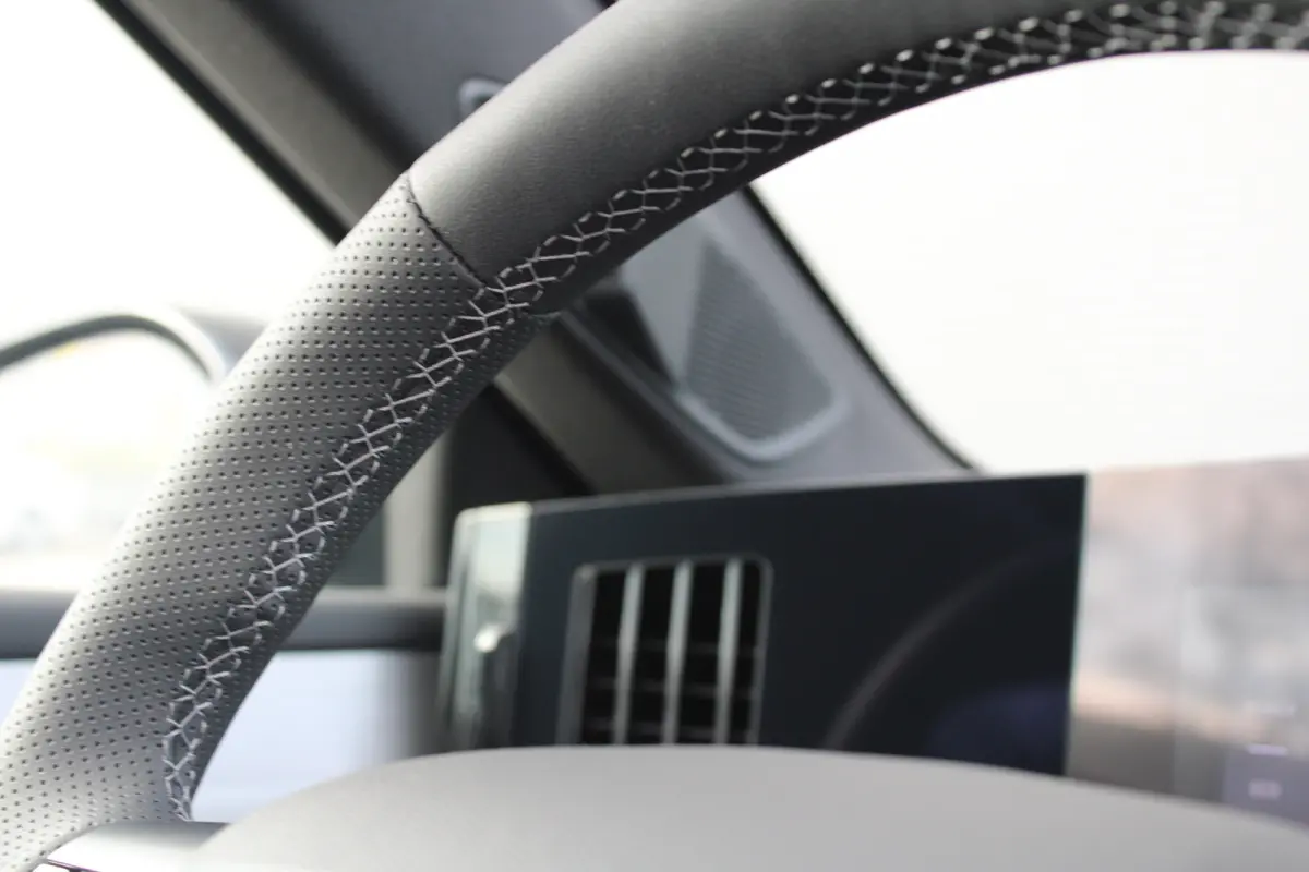 1.6 Turbo Plug In Hybrid Ultimate | Nieuw model | Panorama/schuifdak | Luxe stoelen | Navigatie | Camera | Alcantara |