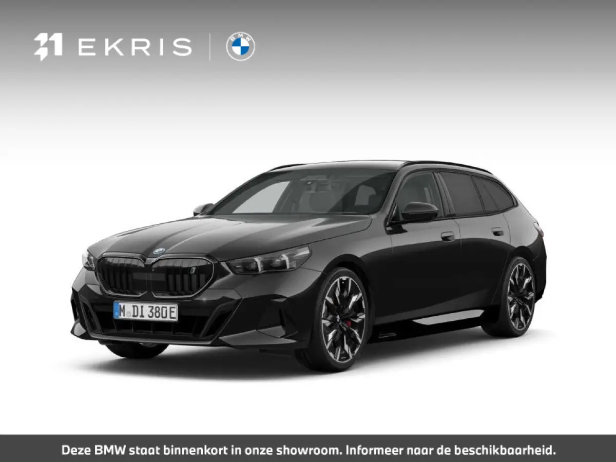 eDrive40 84 kWh M Sportpakket Pro | Glazen Panoramadak | Innovation Pack | Comfort Pack | Travel Pack | Trekhaak