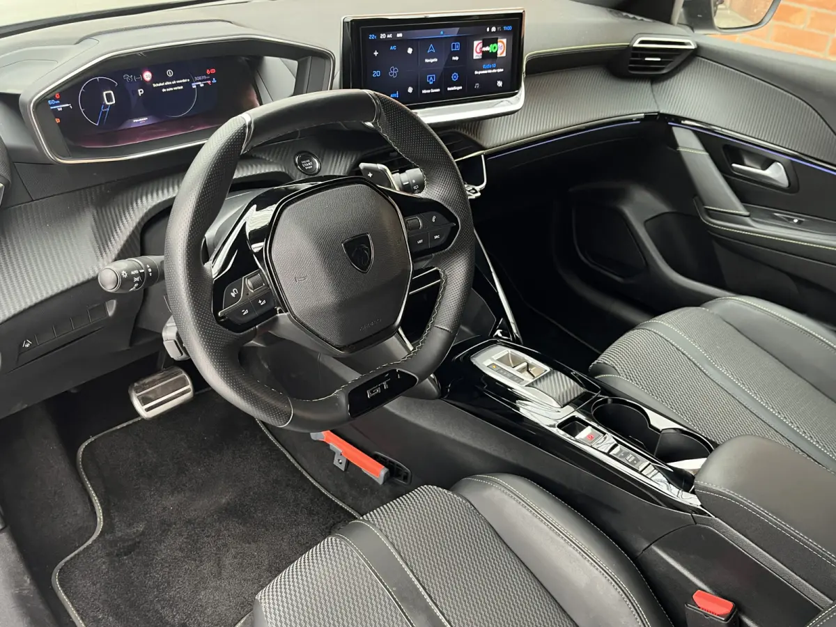 Hybrid 145 e-DCS6 Automaat GT | Keyless | Camera voor + achter | Carplay/Android Auto | Dodehoekdetectie | Adaptive Cruise Control |