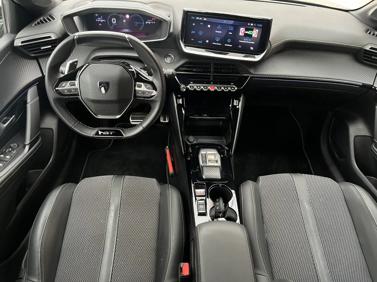Hybrid 145 e-DCS6 Automaat GT | Keyless | Camera voor + achter | Carplay/Android Auto | Dodehoekdetectie | Adaptive Cruise Control |