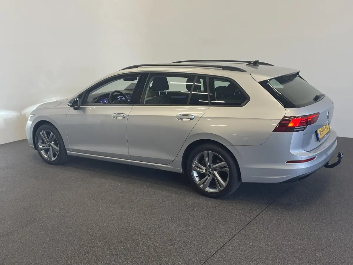 1.0 eTSI 110pk DSG Life Automaat Navigatie Climate Control Parkeer sensoren Cruise control adaptieve Stoelverwarming Led