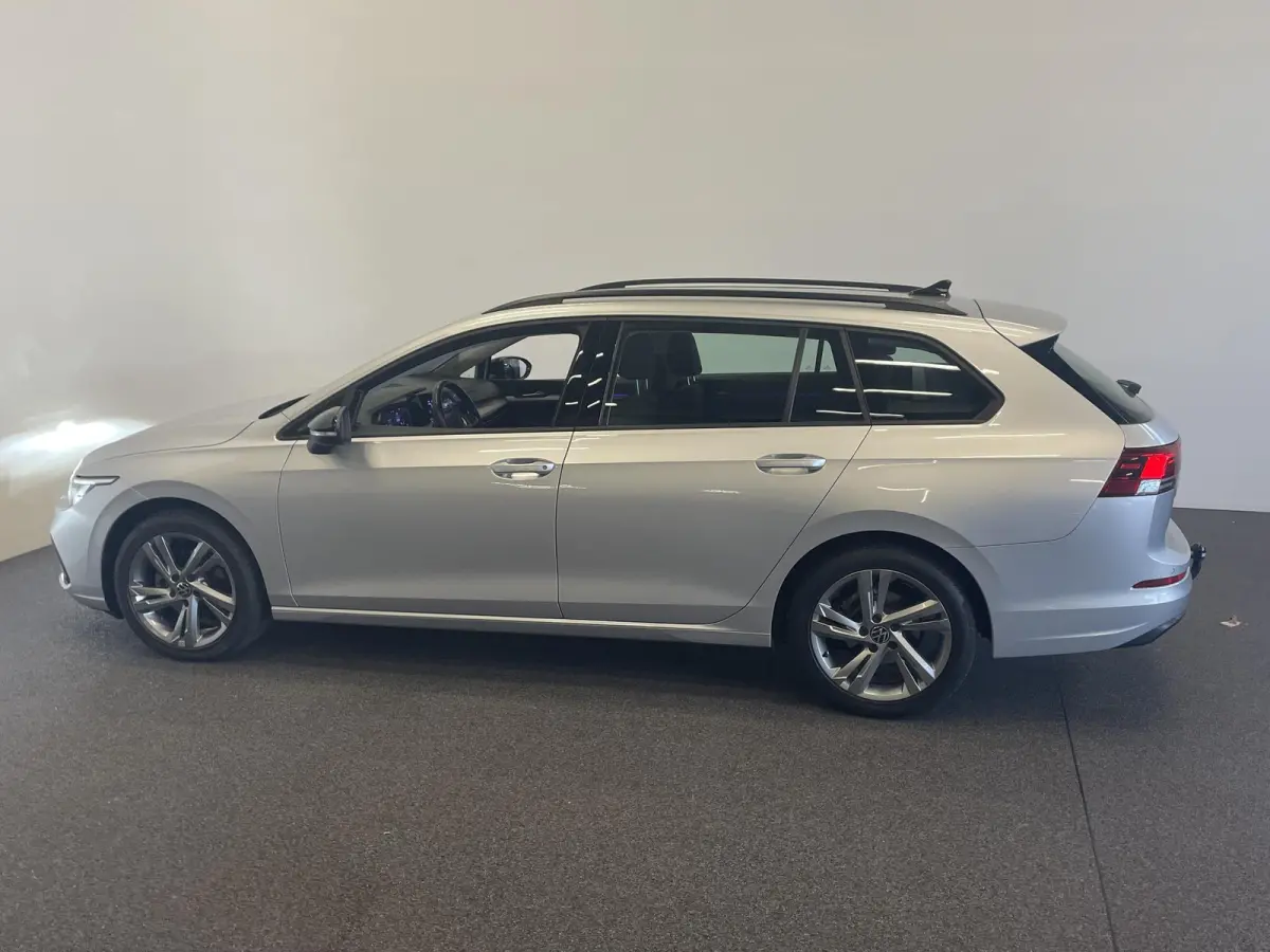 1.0 eTSI 110pk DSG Life Automaat Navigatie Climate Control Parkeer sensoren Cruise control adaptieve Stoelverwarming Led