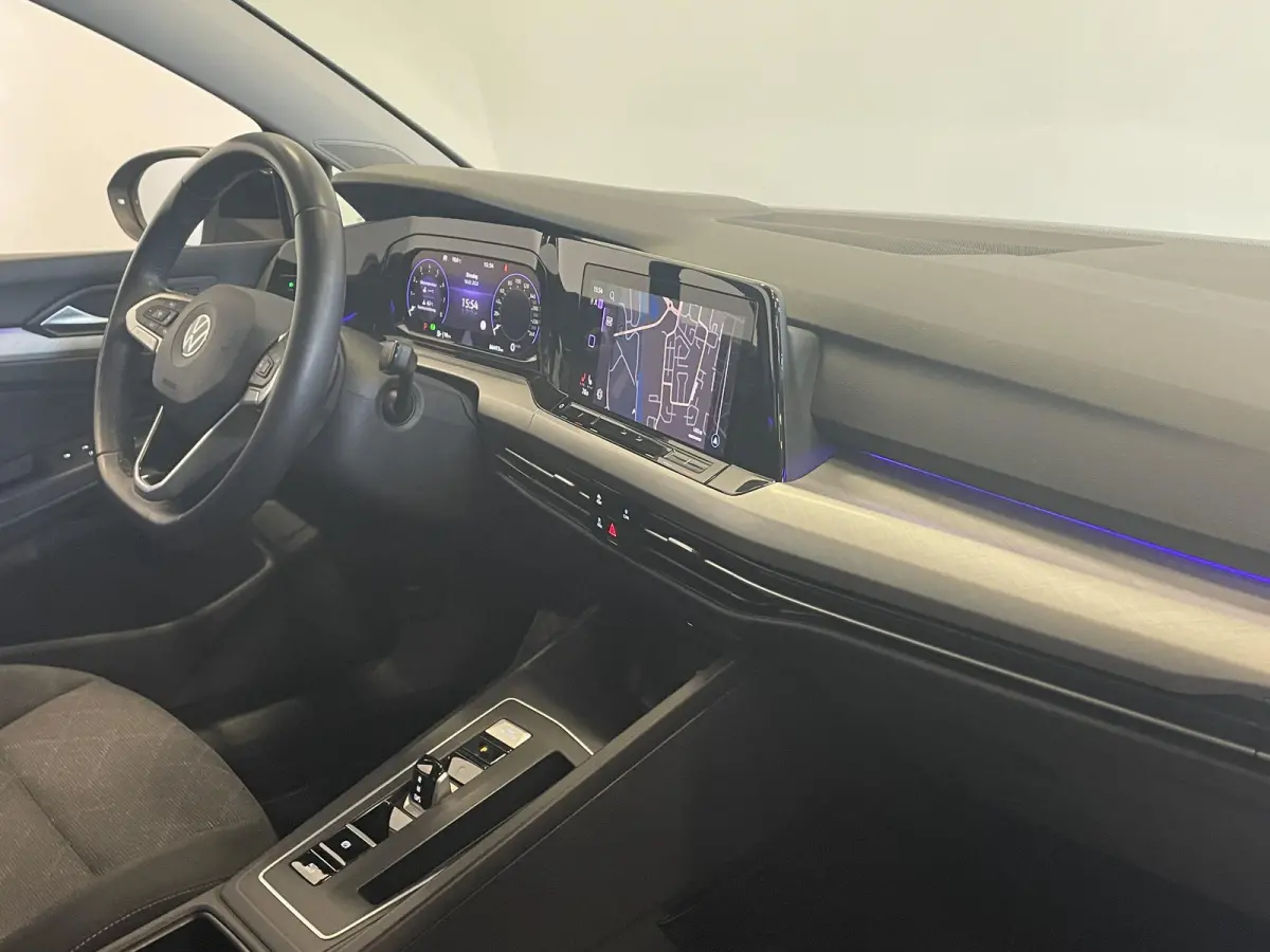 1.0 eTSI 110pk DSG Life Automaat Navigatie Climate Control Parkeer sensoren Cruise control adaptieve Stoelverwarming Led
