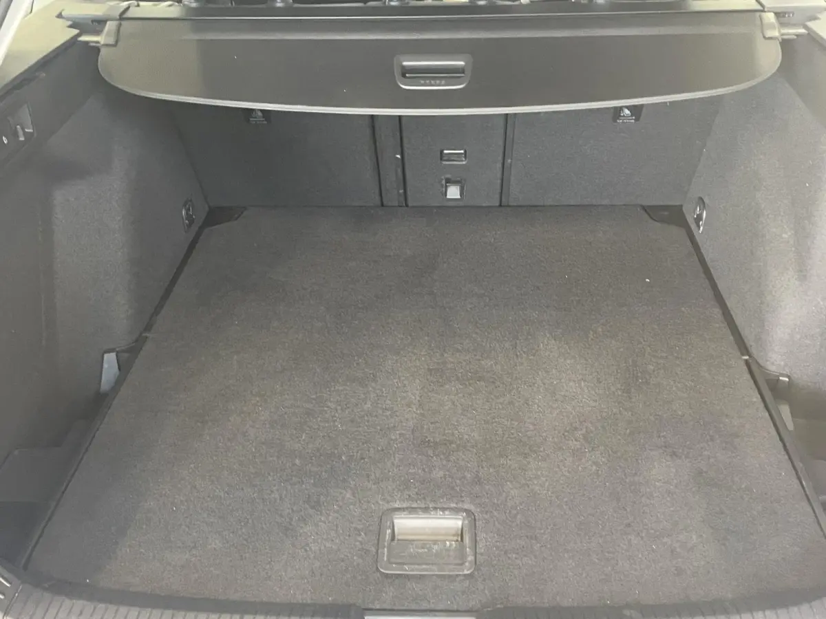 1.0 eTSI 110pk DSG Life Automaat Navigatie Climate Control Parkeer sensoren Cruise control adaptieve Stoelverwarming Led