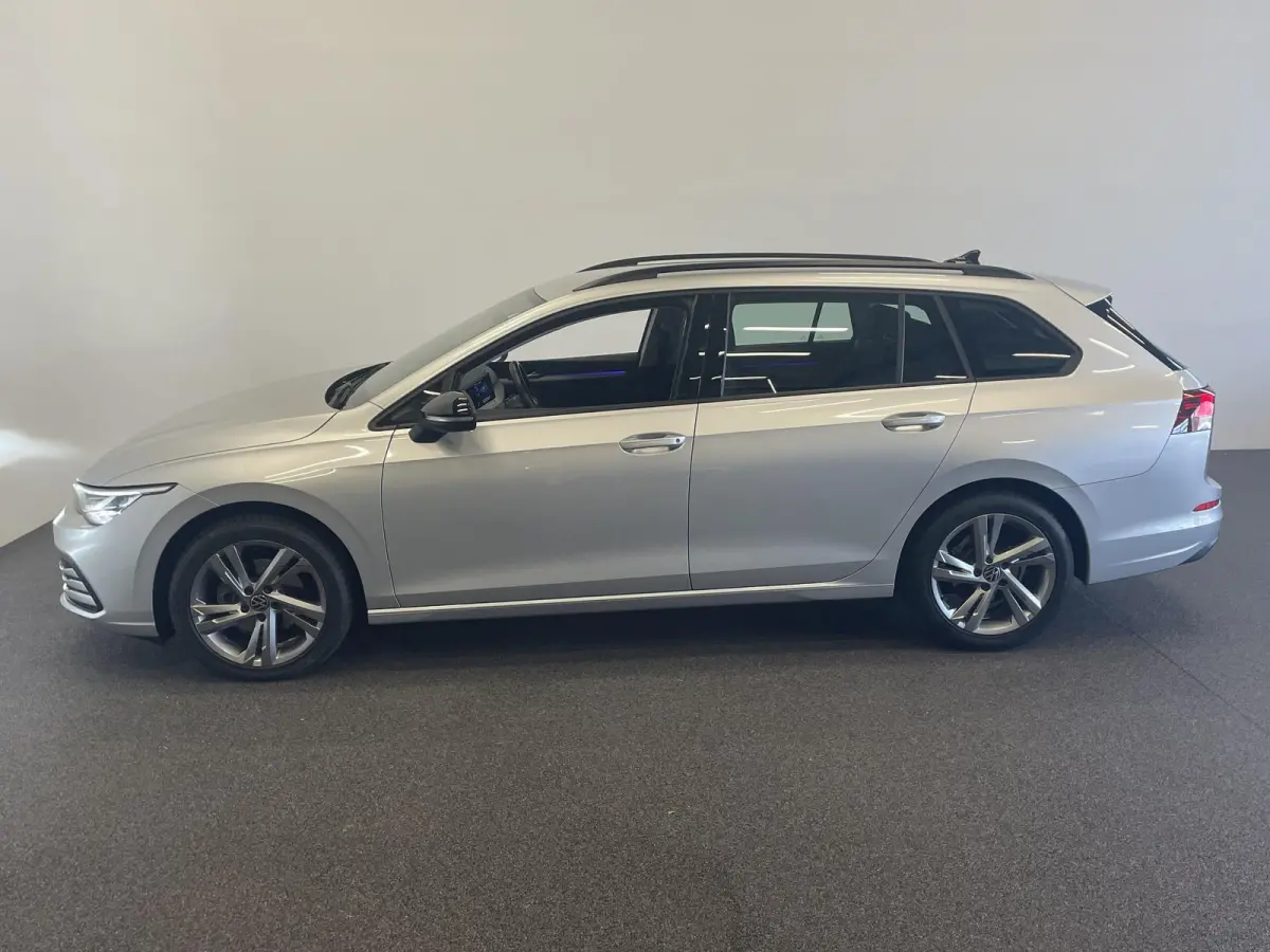 1.0 eTSI 110pk DSG Life Automaat Navigatie Climate Control Parkeer sensoren Cruise control adaptieve Stoelverwarming Led