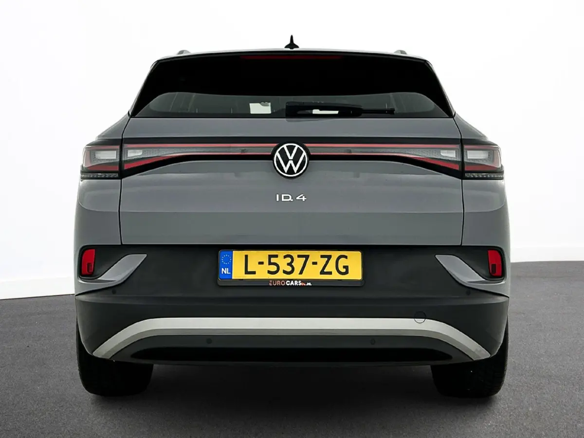 Life 77 kWh SOH 91,4% Style Pack Navigatie Apple Carplay/Android Auto Adaptive Cruise Control Parkeersensoren Stoel- en stuurverwarming Full Led Climate Control Lichtmetalen velgen