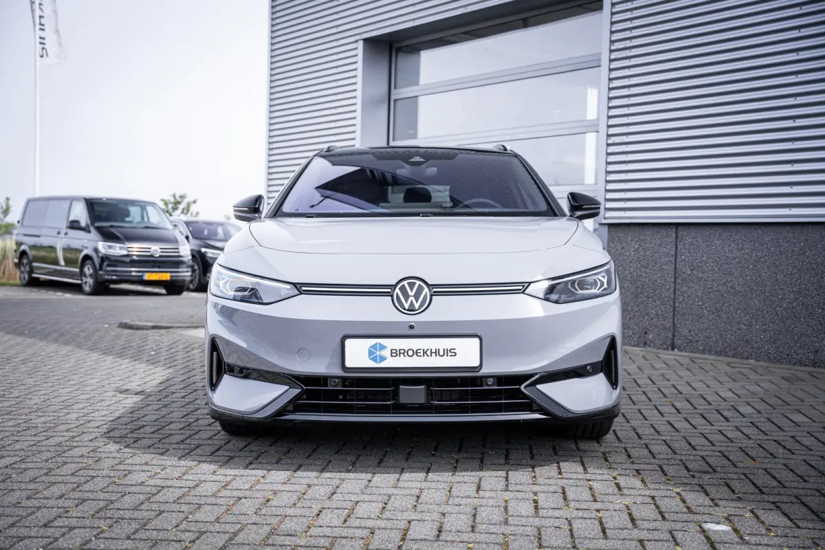Limited Edition 77 kWh | Lichtmetalen velgen 5-spaaks 19" | Trekhaak elektrisch uitklapbaar | Two-tone unikleur